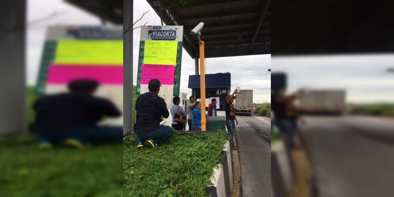 CNTE se manifiesta en todo Michoacán con un paro de 48 horas                         - Foto 3 