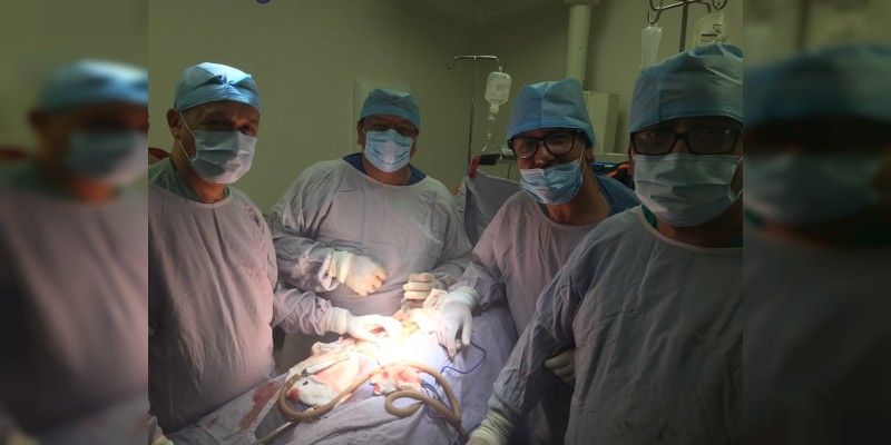 Hospital de la Mujer realiza primer trasplante de riñón de donador vivo 