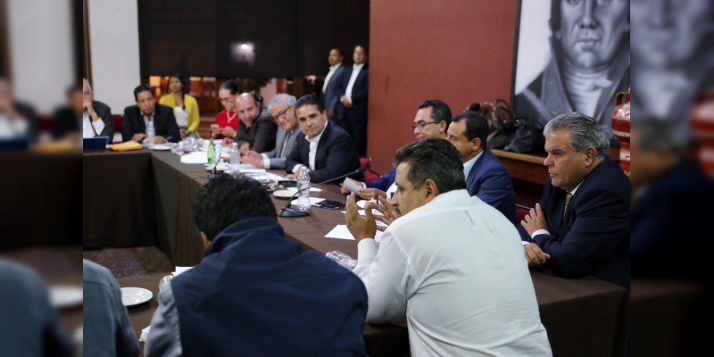 Hay voluntad y decisión del Gobierno para cumplir compromisos con la CNTE: Silvano Aureoles  