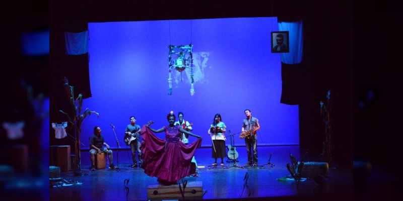 ”Viva México“ llegó al Teatro Ocampo 