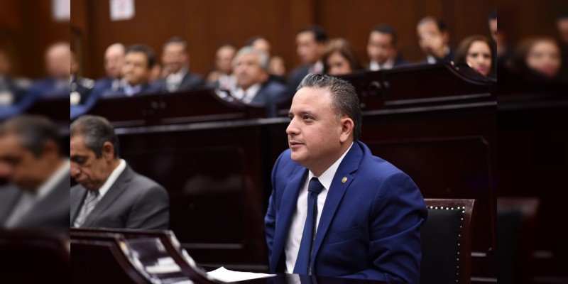Carlos Quintana impulsará frente legislativo que garantice  respuestas a las necesidades ciudadanas 