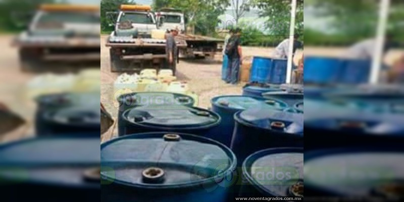 Aseguran 5 mil litros de combustible en una casa de La Unión, Guerrero - Foto 1 