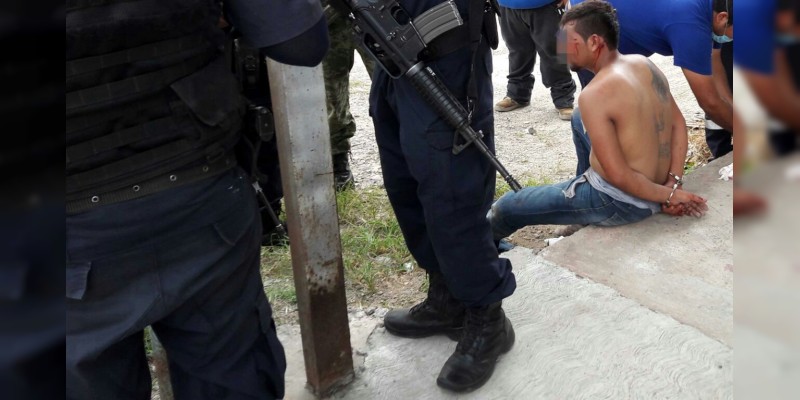 Lázaro Cárdenas: Presunto delincuente intenta fugarse de un hospital 