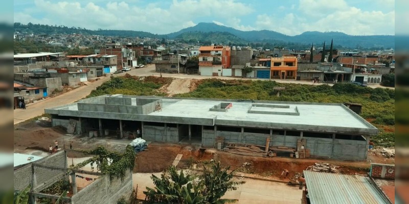 Detiene SCOP recurso de 3 millones de pesos para construcción de tercera etapa de clínica en Tacámbaro 