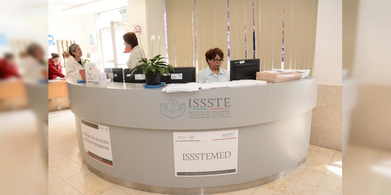 No se obligará a ningún trabajador a ingresar a las instalaciones del instituto, progresivamente se reanudan las labores y servicios: José Reyes Baeza 