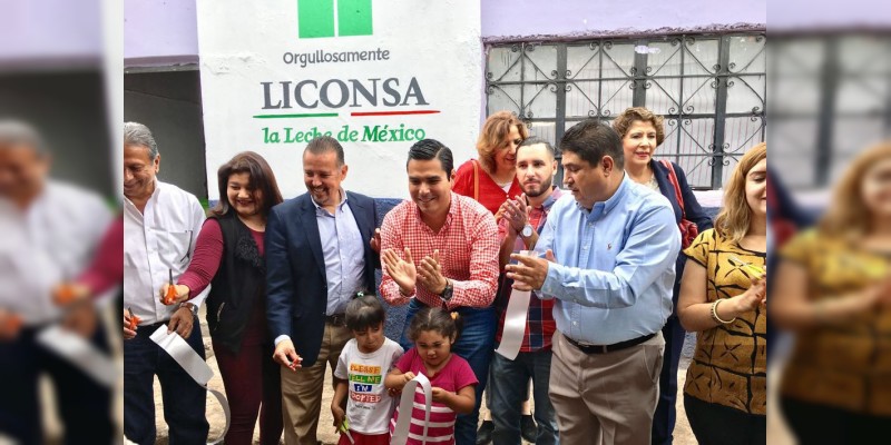 Inaugura LICONSA lecherías en Jiquilpan y Venustiano Carranza 