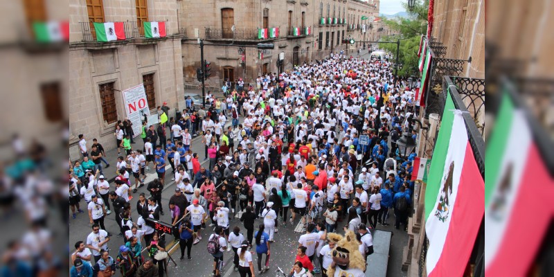 Más de 3 mil 500 participantes en la Carrera Nicolaita del Centenario 