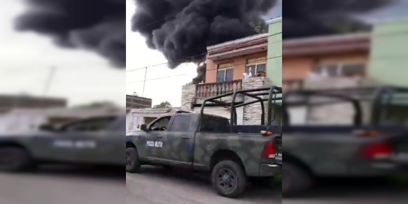 Fuerte incendio se registra en Apatzingán - Foto 6 