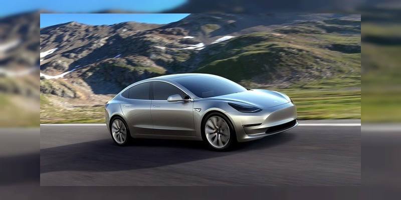 Tesla perdería la mitad de su valor, por incumplir con el Model 3 
