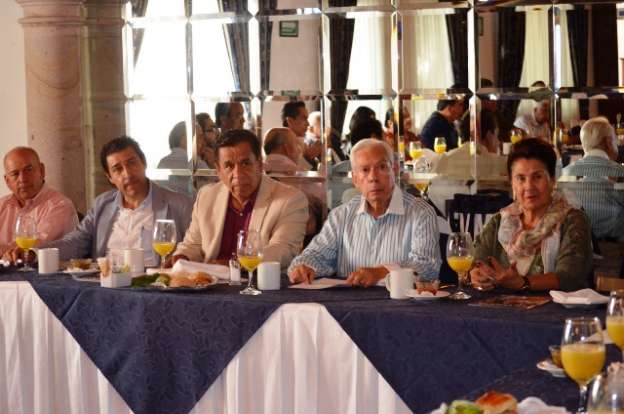 Se reúnen empresarios para preparar fiestas patrias en Uruapan 