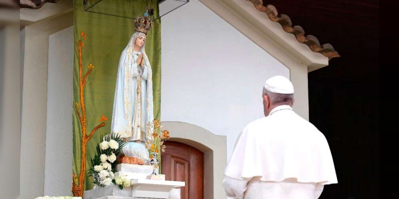 Papa Francisco invita a todos a "rezar por la paz mundial" 