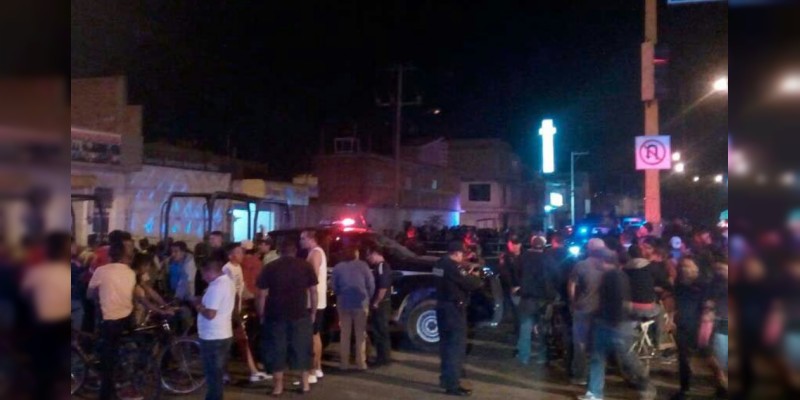 Deja cuatro muertos ataque armado contra taquería en Irapuato - Foto 0 