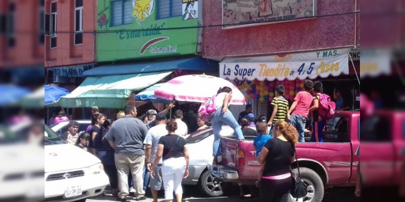 Asesinan a dueño de dulcería en Apatzingán  - Foto 1 