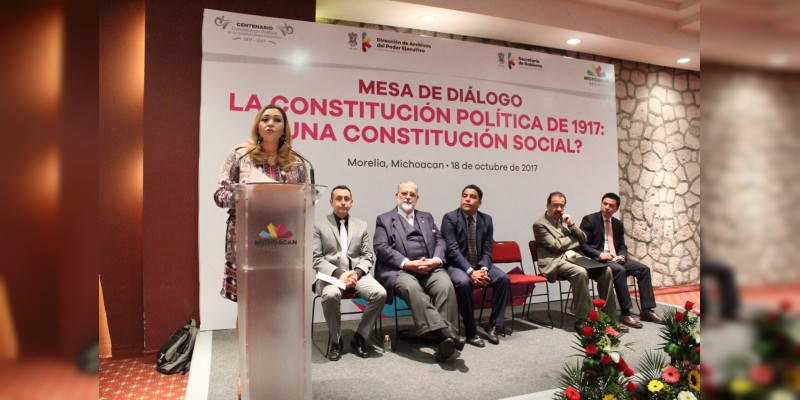 Convergen distinguidos juristas en Mesa de Diálogo “Constitución Política de 1917“ 