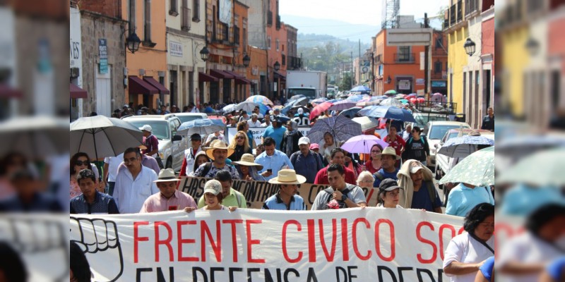 Finaliza mitin frente a Palacio de Gobierno - Foto 1 