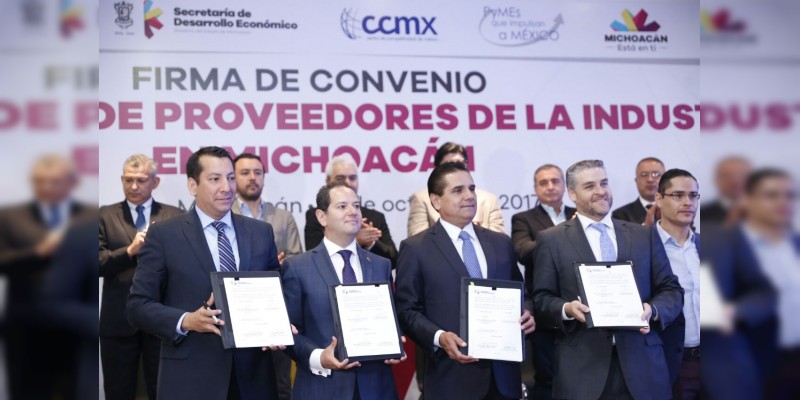 Firma Silvano Aureoles convenio en beneficio de pequeñas y medianas empresas de Michoacán 