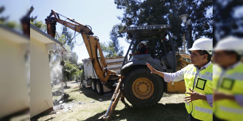 Arranca en Michoacán reconstrucción de planteles afectados por sismo  