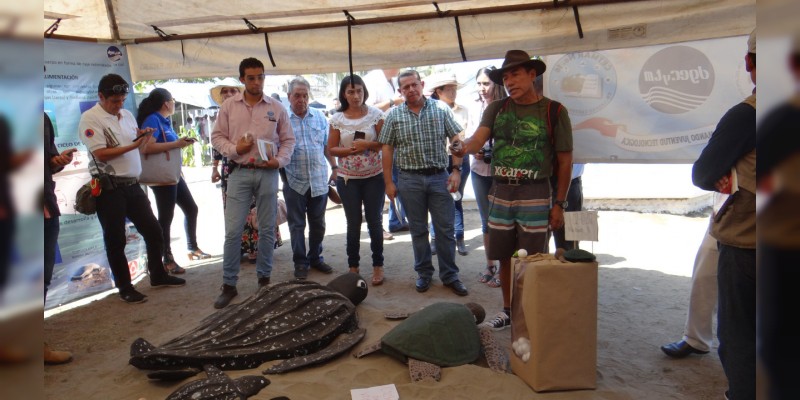 Playa Azul se viste de fiesta con la Expo Tortuga 