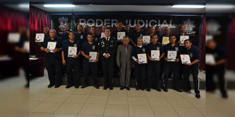 Clausura IEESSPP especialización para policía procesal 