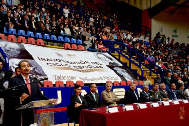 Arranca ciclo escolar 2015-2016 en la Universidad Michoacana de San Nicolás de Hidalgo - Foto 0 
