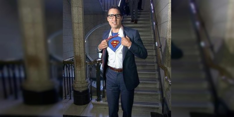 Justin Trudeau se disfraza de Superman 
