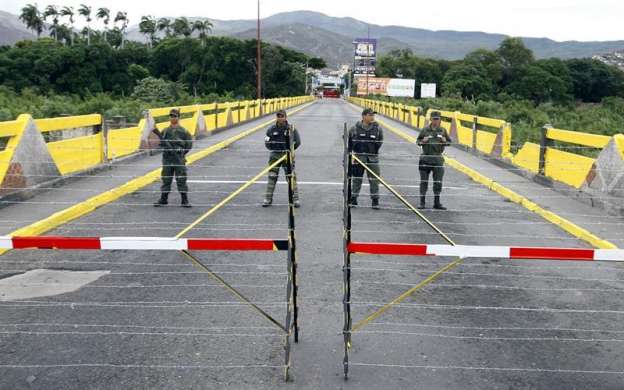 Venezuela deporta a más de mil colombianos - Foto 1 