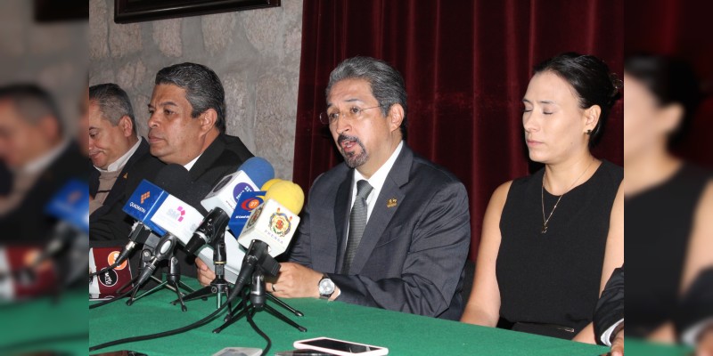 Pide rector solidaridad a trabajadores para mantener a la UMSNH de puertas abiertas 