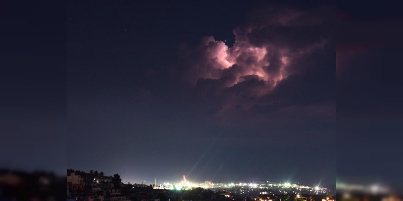 Extraño fenómeno alarma a los residentes de la frontera Tijuana-San Diego 