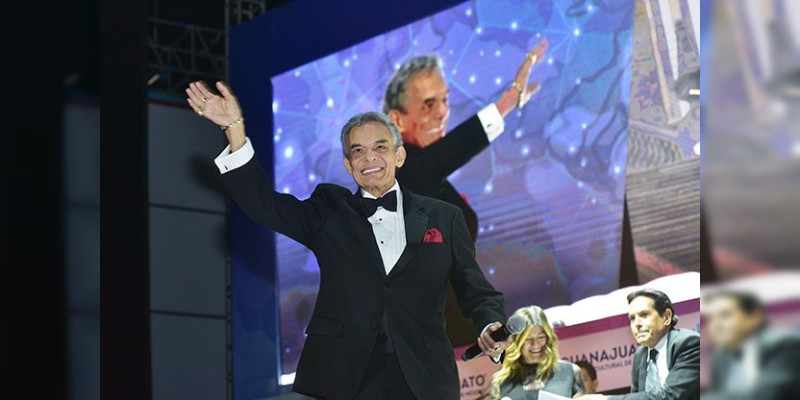 Guanajuato rinde homenaje a José José 