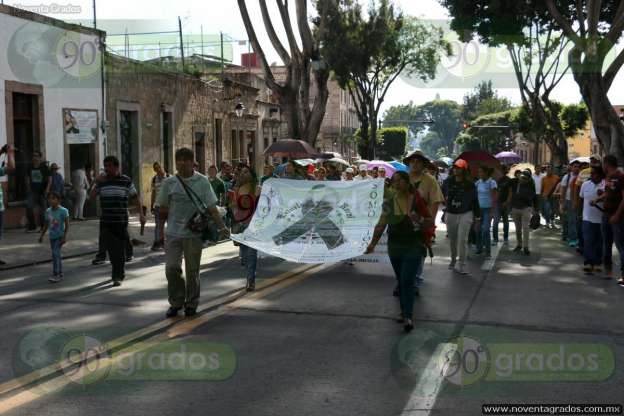 Marchan en Morelia por Ayotzinapa - Foto 2 