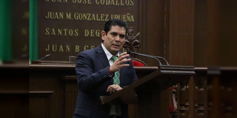 Urge Ernesto Núñez a avanzar en la ley que regula las marchas y plantones 