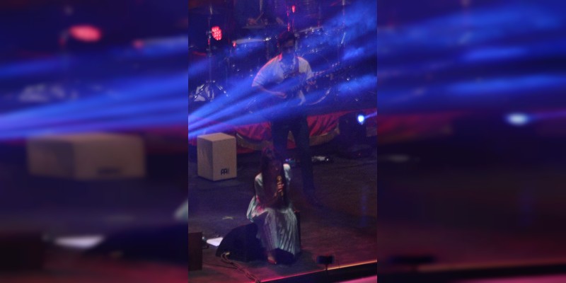 Mon Laferte se entrega a Morelia - Foto 2 