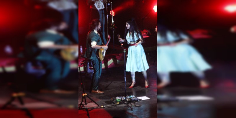 Mon Laferte se entrega a Morelia - Foto 3 