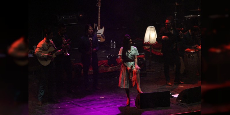 Mon Laferte se entrega a Morelia - Foto 5 