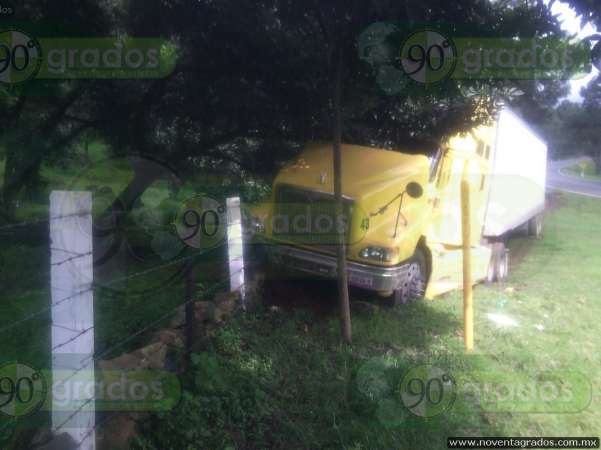 Lluvias provocan accidentes en carreteras de Uruapan - Foto 3 