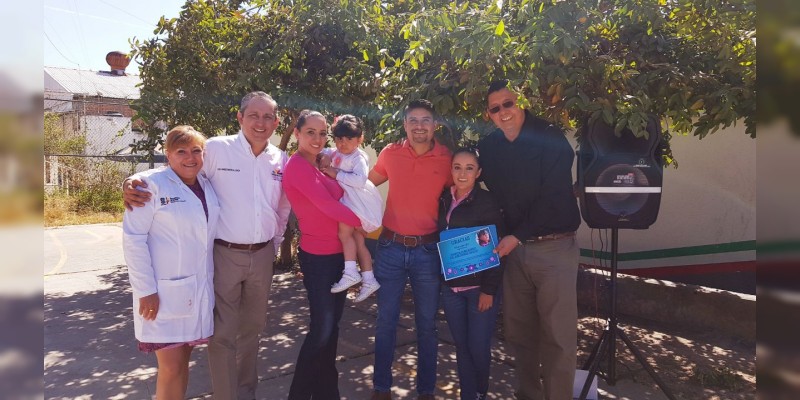 Hospital Psiquiátrico de Morelia apoya económicamente a niña con anemia aplásica - Foto 0 