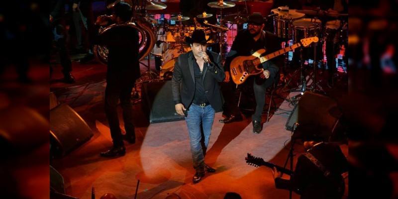 Julión Álvarez regresará a Morelia en diciembre  