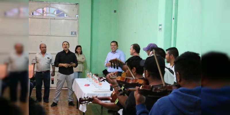 Ofrece TEBAM apoyo para culminar su bachillerato a músicos de Morelia 
