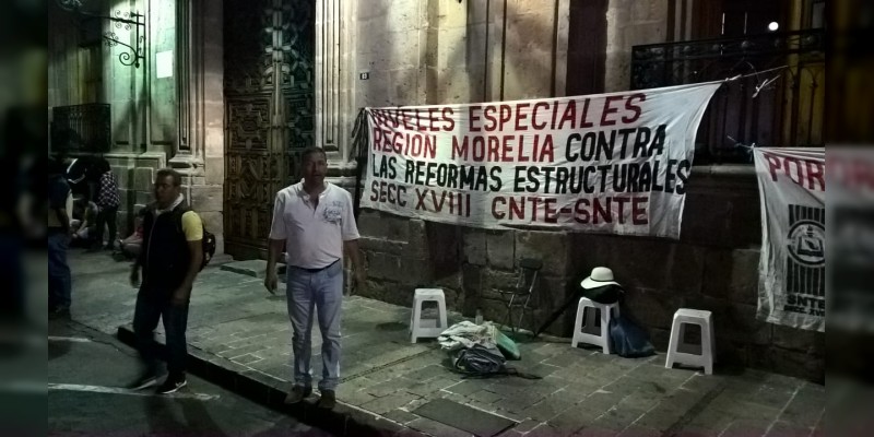 Plantón de la CNTE  continuará en el centro de la ciudad de Morelia 