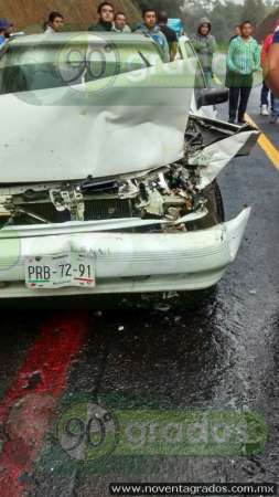 Tres vehículos dañados y un herido en accidente vial en la Autopista Siglo XXI - Foto 4 