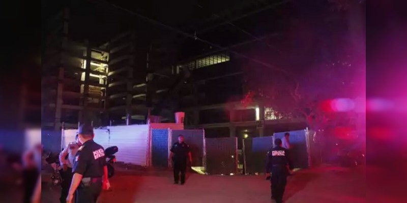 Tres muertos en desplome de Centro Comercial en Mérida 