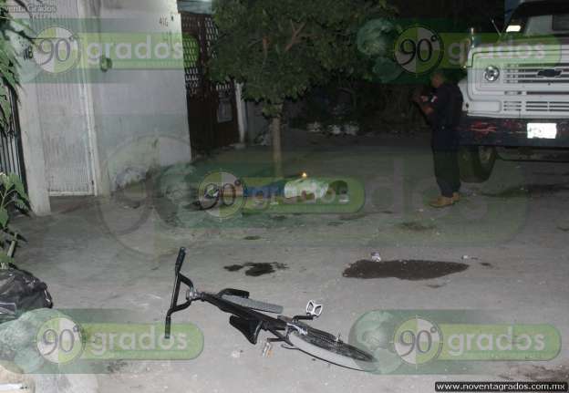 De varios balazos, ejecutan a joven ciclista en Apatzingán, Michoacán - Foto 1 