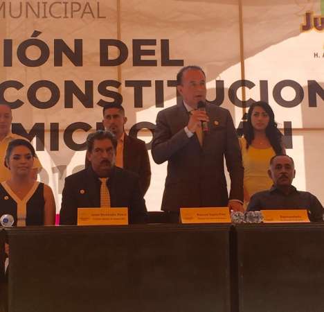 Llama Sigala a construir gobiernos honestos, transparentes y leales con los michoacanos - Foto 1 