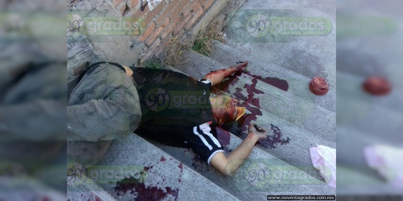 ”Cholos“ asesinan a dos hombres en la Tenencia Morelos  - Foto 0 