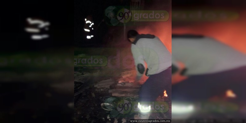 Ebrio, causa incendio en una casa de Zitácuaro - Foto 2 