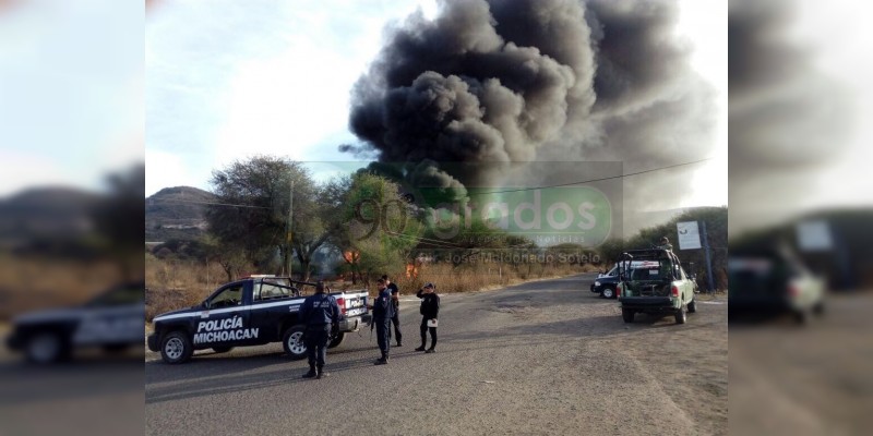 Se incendia toma clandestina de combustible en Cuitzeo 