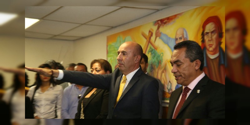 Paciencia y confianza de que se les va a pagar pide Secretario de Educación al Magisterio 