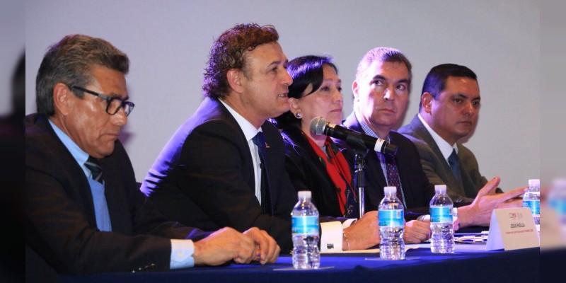 Llama COPARMEX CDMX a crear empleos sin mini salarios 