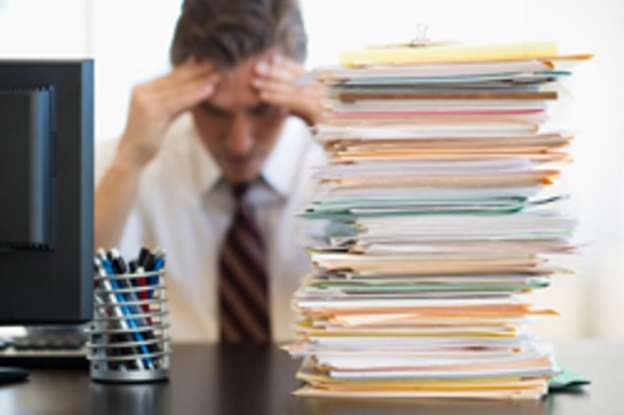 Trabajar muchas horas está asociado con el riesgo de tener un accidente cerebrovascular 