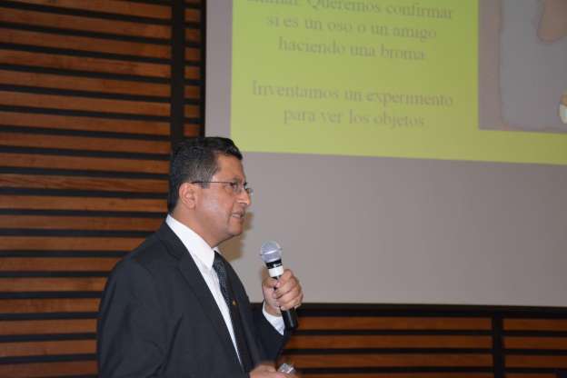 Todo conocimiento tiene una utilidad para la humanidad: Adnan Bashir - Foto 1 